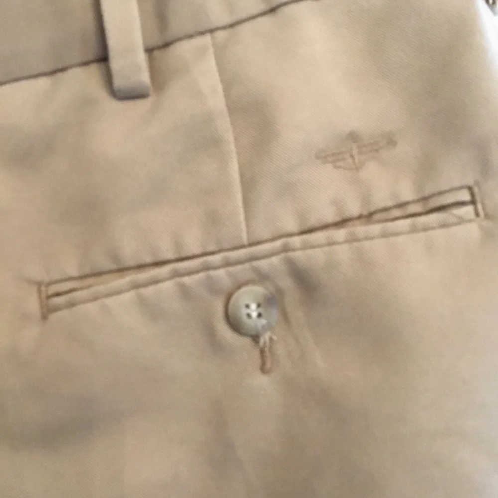 Dockers Men’s Relaxed Fit Khaki Pants Size 36/29